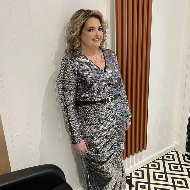 Była uzależniona od jedzenia czipsów. Dzięki nowej diecie schudła 60 kilogramów. Pokazała efekty metamorfozy (FOTO)