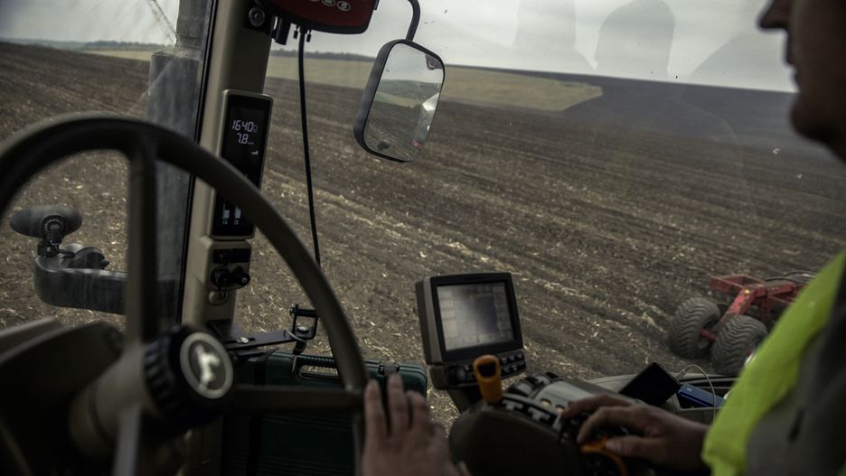 Planting of 2023 Ukrainian Wheat Crop Amid Worries Over Export Corridor
A farmer operates a tractor while sowing the winter wheat crop at a farm in Flora village, Odesa Oblast, Ukraine, on Wednesday, Sept. 28, 2022. There are persistent concerns over the fate of the Black Sea export deal -- a pact that runs through mid-November, unless officials agree to extend it --that's allowed vessels carrying Ukrainian crops to make their way onto the world market. Photographer: Julia Kochetova/Bloomber
Bloomberg
ukrrus22, crops, european, plants, ukrainian, farming, tekom agro private enterprise, eastern european countries, commodity, commodities, emea, business news, industries, arable farming, farms