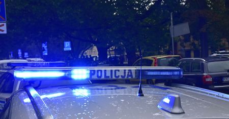 Tragedia na komisariacie w Krakowie. Nieoficjalnie: 23-latek to obcokrajowiec