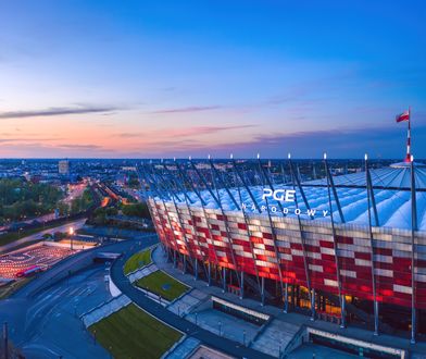 Tam Polacy już grali. Wiesz, w jakich miastach znajdują się te stadiony?