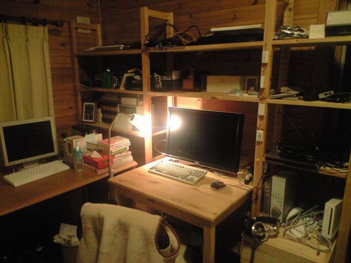 Jak wyglądają pokoje komputerowe japońskich geeków? 20