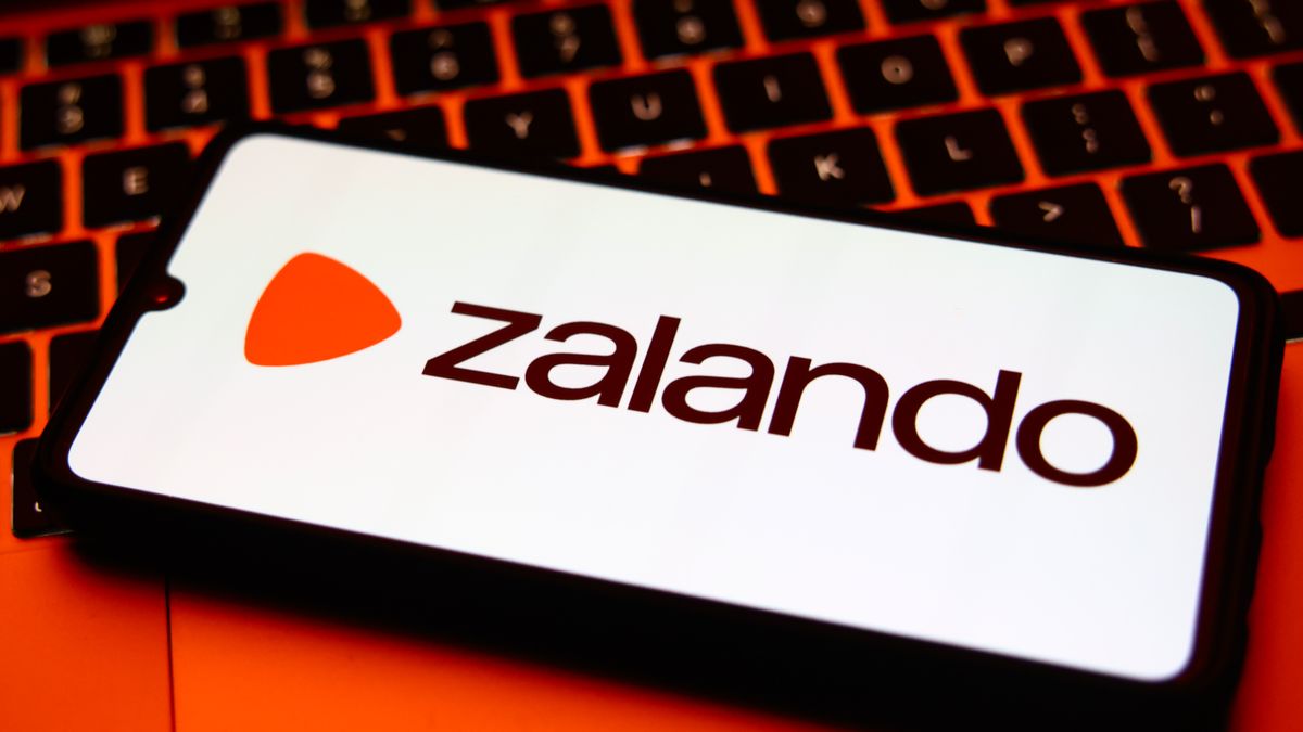 Zalando logo is displayed on a mobile phone screen for illustration photo. Krakow, Poland on October 4th, 2025 (Photo by Beata Zawrzel/NurPhoto via Getty Images)