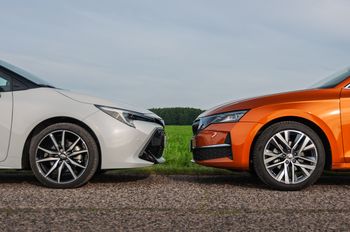 Listopad na polskim rynku. Pierwsze miejsce nie dla Corolli