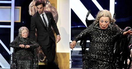 Sacha Baron Cohen zrzucił staruszkę ze sceny! FOTO