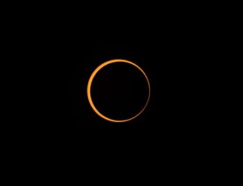 "Pierścień ognia" nad Antarktydą. Pierwsze takie zjawisko w tym roku