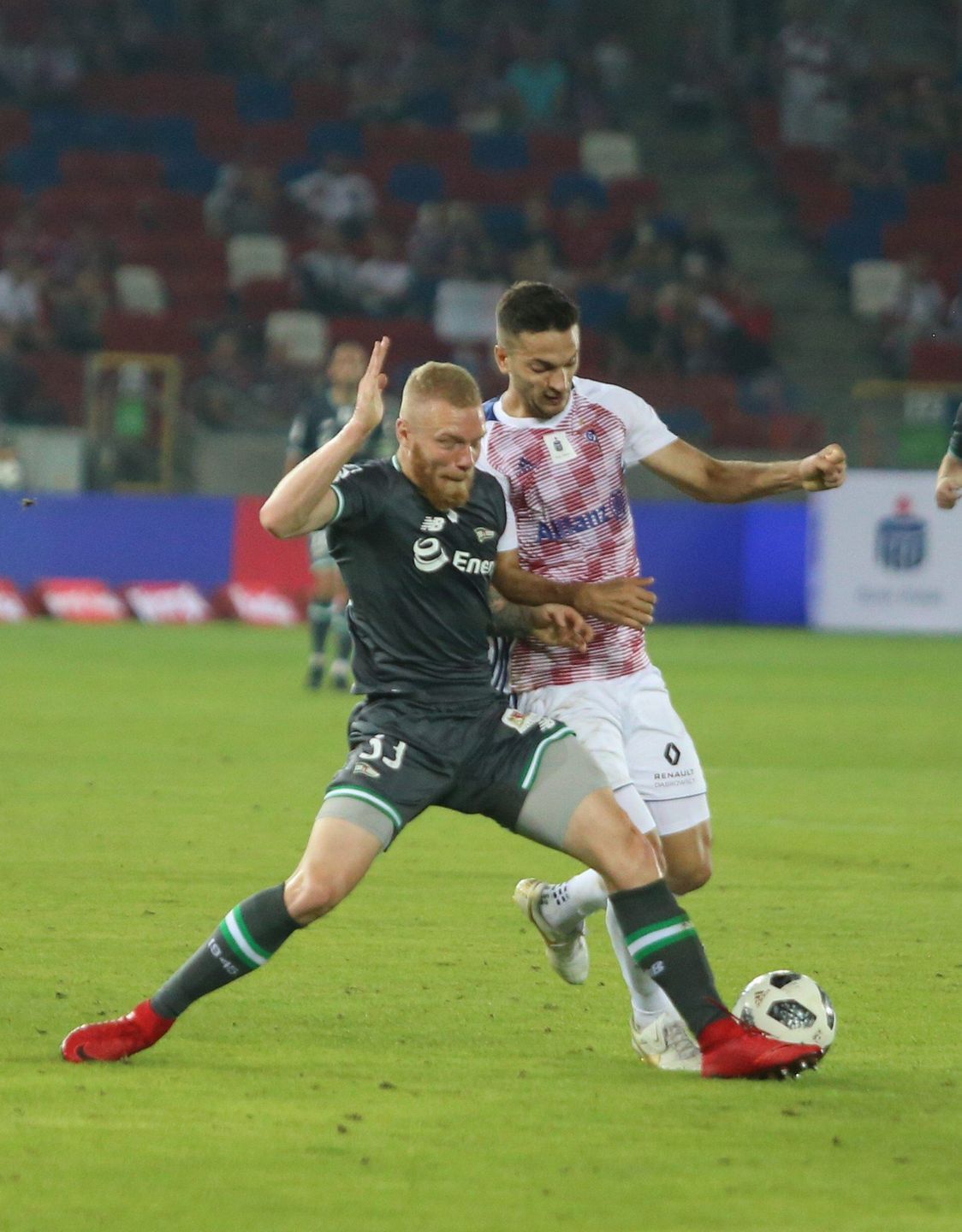 18.08.2018 ZABRZE
 LOTTO EKSTRAKLASA
 GORNIK ZABRZE- LECHIA GDANSK
 33 MATEUSZ LEWANDOWSKI
 
 LUCYNA NENOW /DZIENNIK ZACHODNI/ POLSKA PRESS *** Local Caption *** EKSTRAKLASA
 GORNIK ZABRZE- LECHIA GDANSK
 33 MATEUSZ LEWANDOWSKI