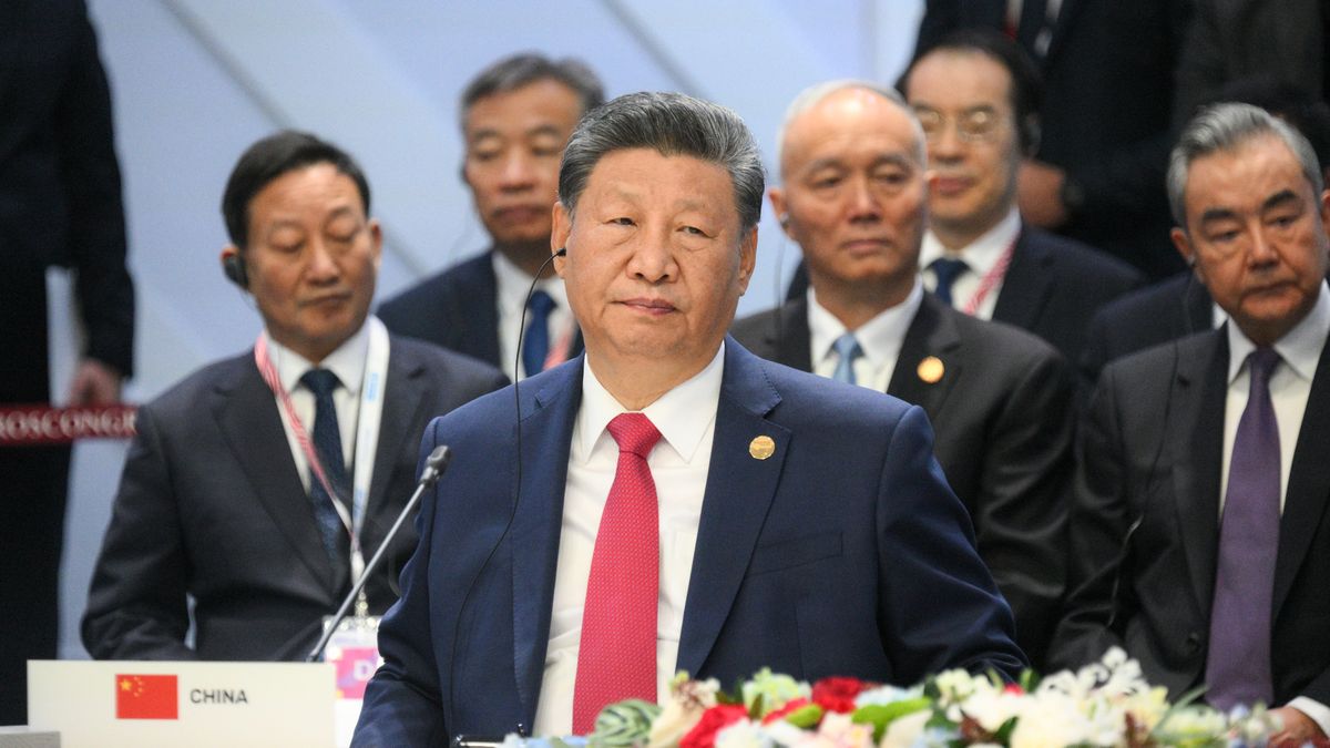 KAZAN, RUSSIA - OCTOBER 23: (----EDITORIAL USE ONLY - MANDATORY CREDIT - 'RAMIL SITDIKOV / PHOTOHOST AGENCY BRICS-RUSSIA2024.RU / POOL' - NO MARKETING NO ADVERTISING CAMPAIGNS - DISTRIBUTED AS A SERVICE TO CLIENTS----) President of China Xi Jinping is seen during a limited attendance meeting of BRICS leaders during the 16th BRICS Summit in Kazan, Russia on October 23, 2024. (Photo by Ramil Sitdikov/Photohost Agency/Anadolu via Getty Images)