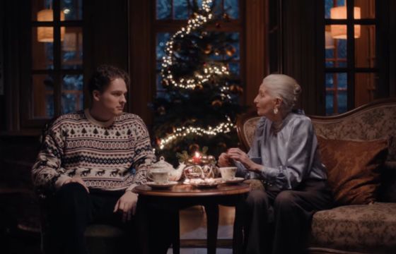 Kancelaria premiera w spocie ostrzega przed oszustwami "na wnuczka"