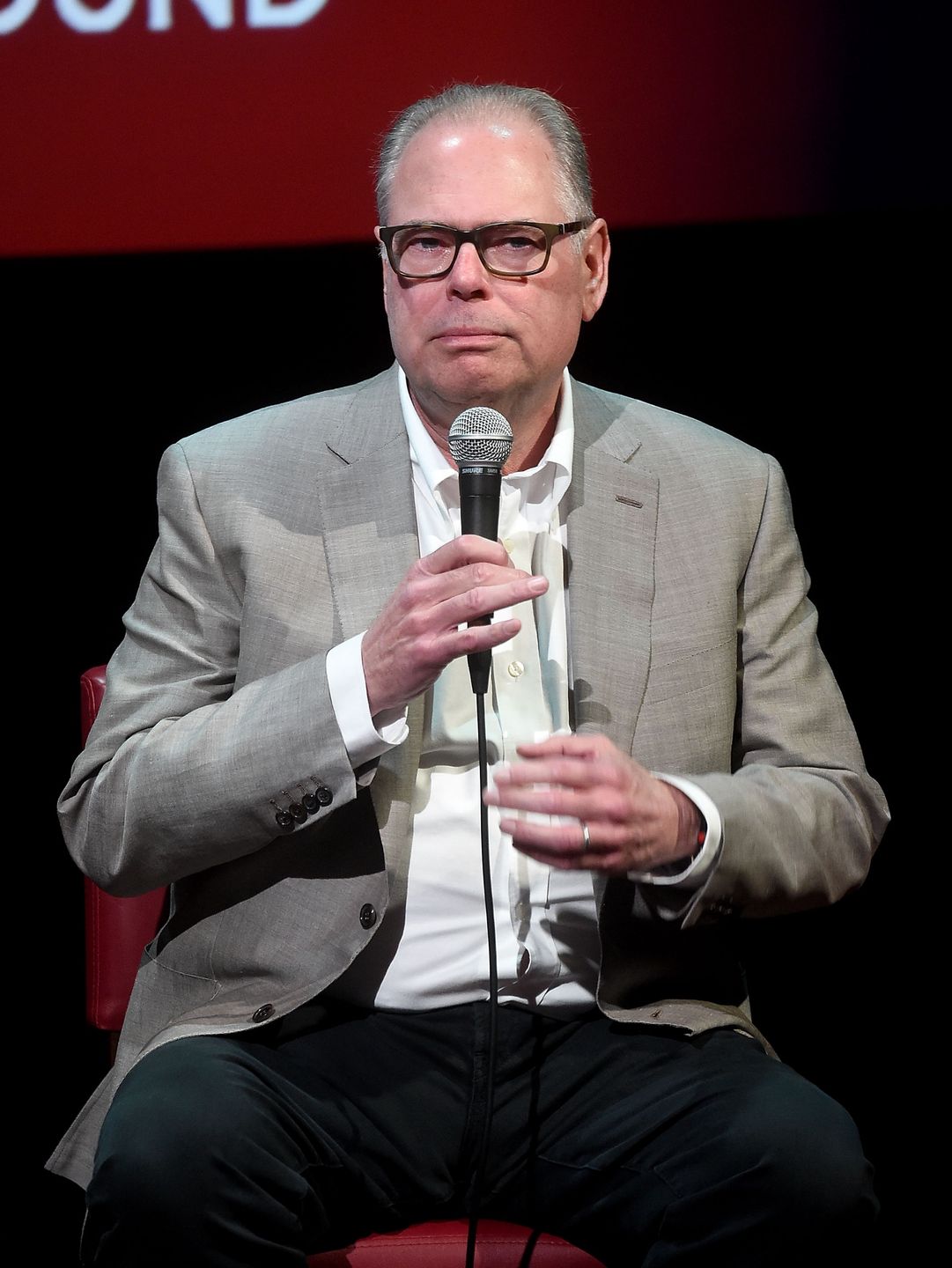 Glenn Gordon Caron, dobry znajomy Bruce'a Willisa