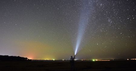 Zbliżają się Orionidy. Nie przegap jednego z ostatnich deszczy meteorów w tym roku