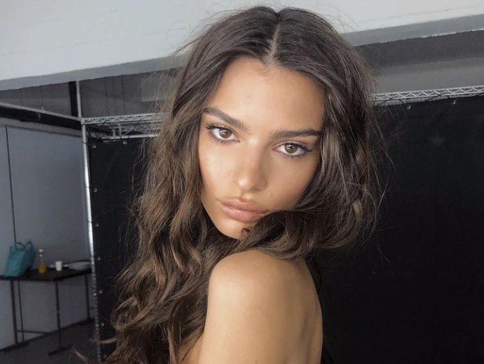 Emily Ratajkowski ma wrażenie, że karmi od zawsze. Kolejne zdjęcie zachwyciło fanów