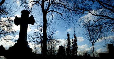 Weszli do grobu i nagle zemdleli. Zagadka rozwiązana