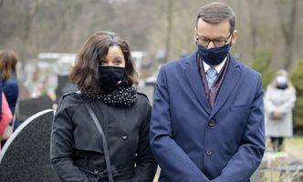 Nowe informacje ws. działki Morawieckich. Pada pytanie o sztuczne zaniżanie cen