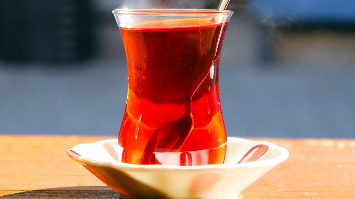 Czy herbata z solą dobrze smakuje? 