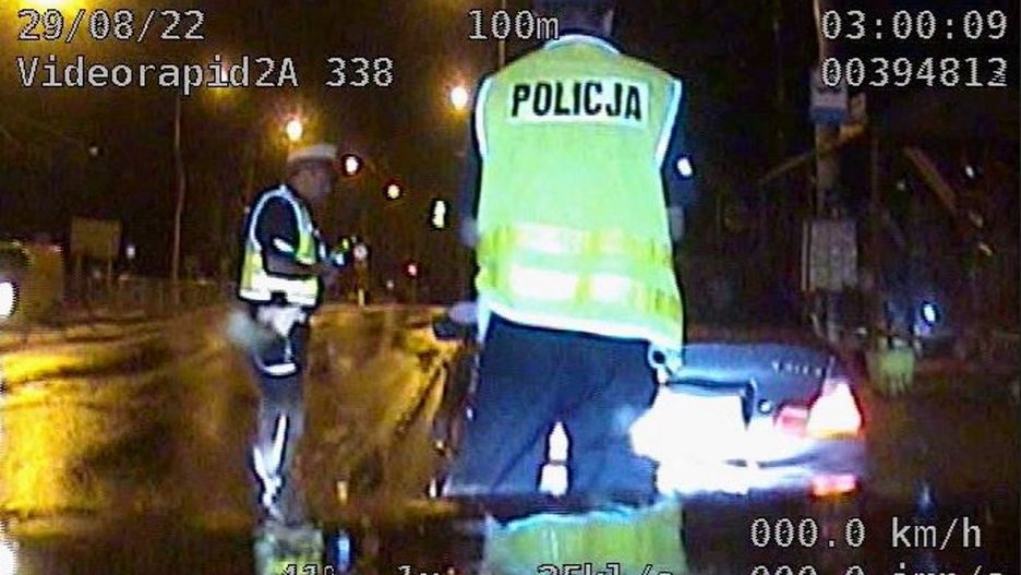 Policjanci zatrzymali driftującego kierowcę