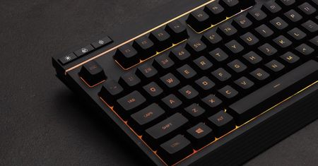 Nowa klawiatura gamingowa HyperX Alloy Core RGB to ciekawa „membranówka”