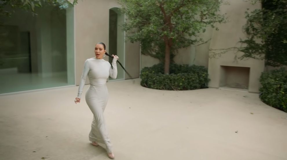 Kim Kardashian oprowadza po swojej willi