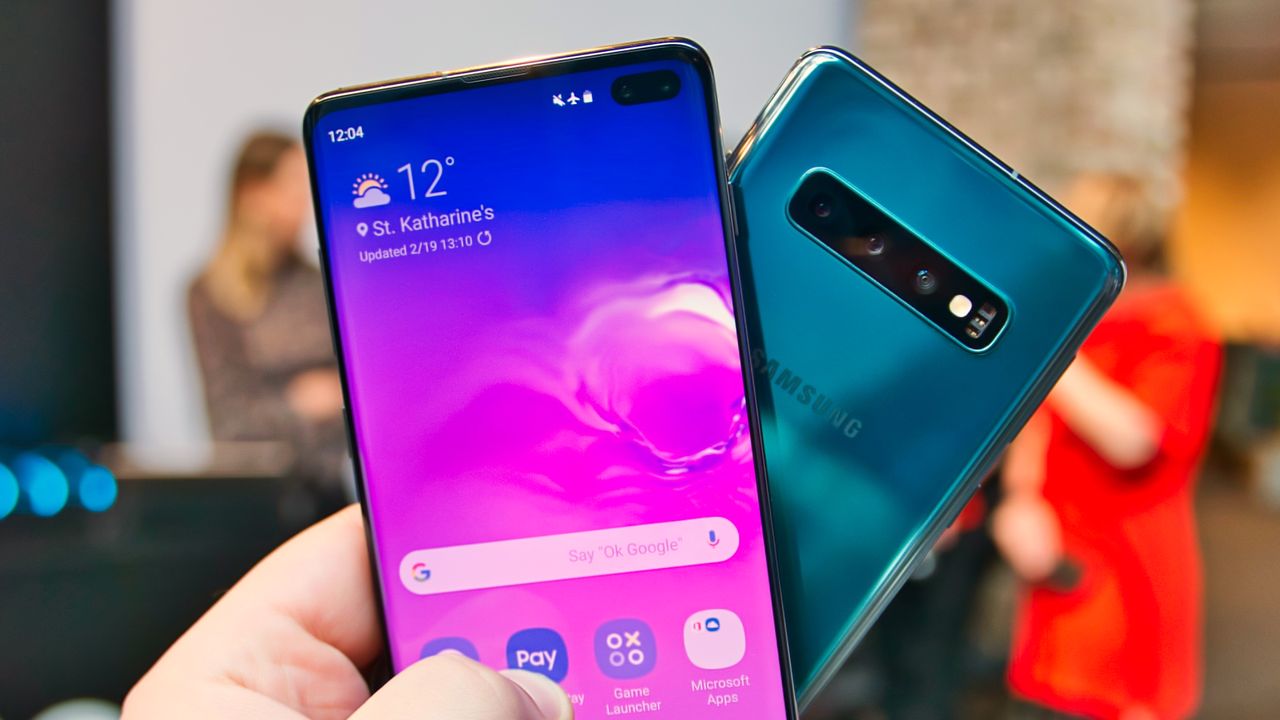 Samsung Galaxy S10+ trafił na rynek w 2019 roku