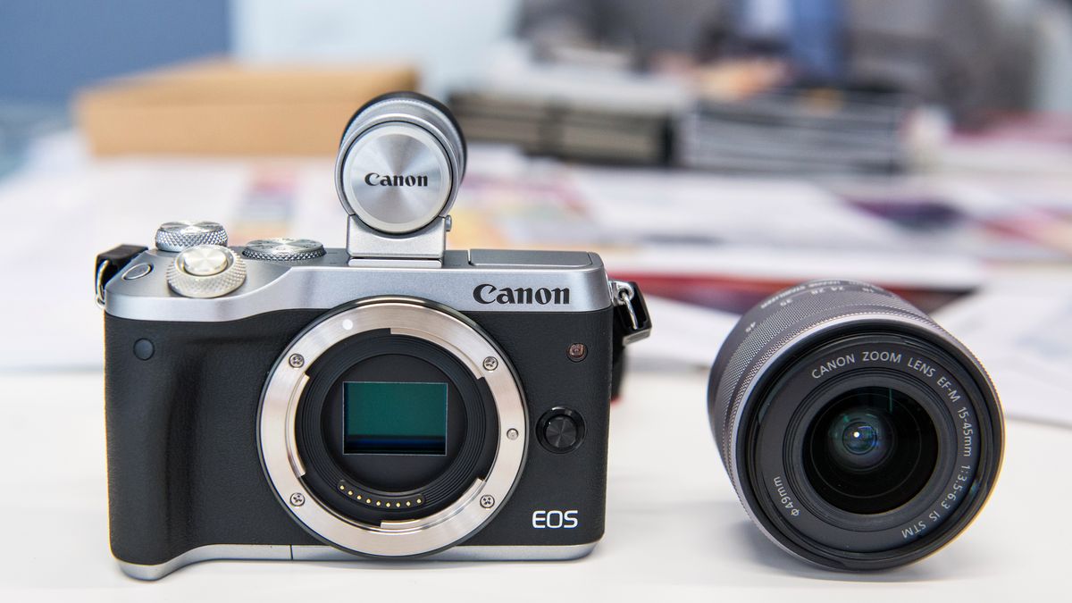 Canon EOS M6, czyli bezlusterkowiec z opcjonalnym wizjerem w naszych rękach 1