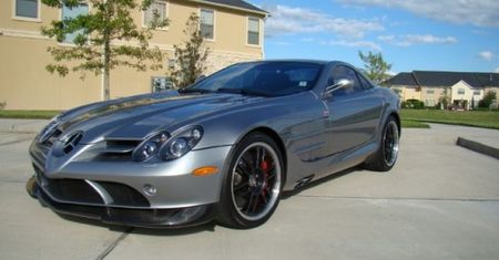 Mercedes McLaren SLR 722 od Michaela Jordana