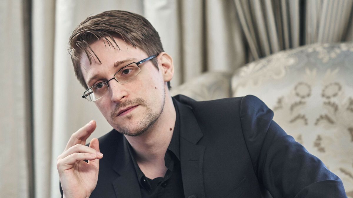 arch26Former U.S. National Security Agency contractor Edward Snowden gives an exclusive interview to Kyodo News in Moscow on May 29, 2017. Snowden warned that Japan may be moving closer to sweeping surveillance of ordinary citizens as the government eyes a legal change to enhance police powers in the name of counterterrorism. (Kyodo) ==Kyodo