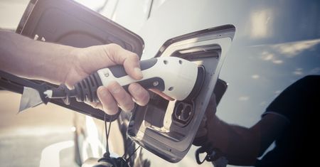 Dużo i niedużo - ile jest tych elektrycznych aut w Polsce?