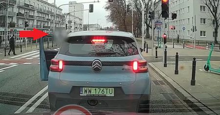 Awantura w Warszawie. Kierowca nie wytrzymał