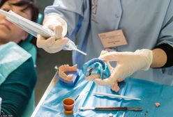 Tak zaoszczędzisz na dentyście nawet 500 zł. Co można leczyć na NFZ?