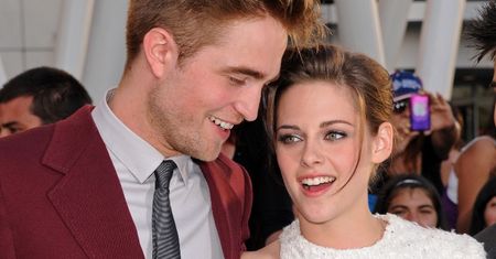 Reżyserka "Zmierzchu" bała się NIELEGALNYCH SCHADZEK Kristen Stewart i Roberta Pattinsona: "Była między nimi INTENSYWNA chemia"