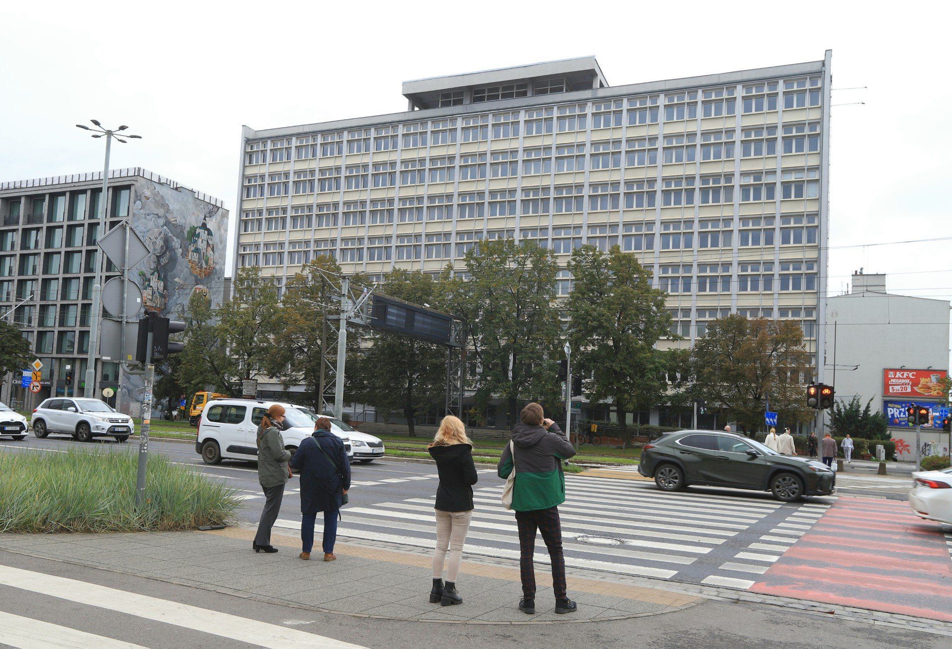 Dawny biurowiec ZREMB w centrum Wrocławia będzie hotelem