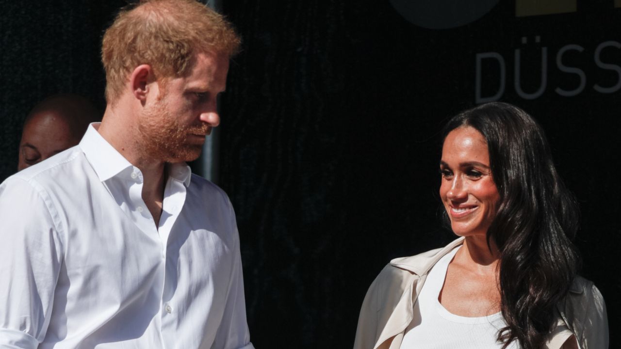 Książę Harry znów czuje się "zapasowym". Cierpi w cieniu Meghan Markle