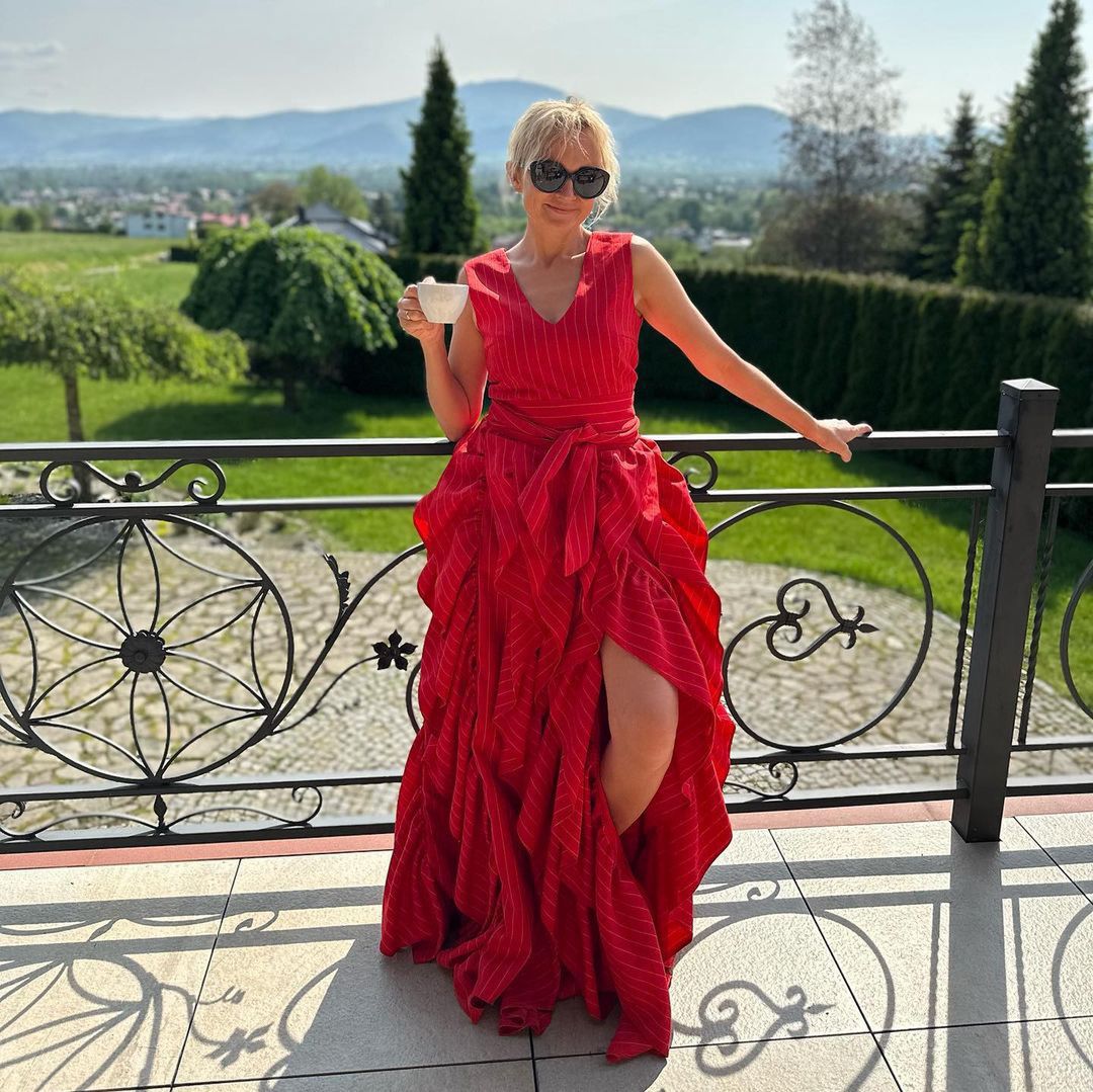 Edyta Golec w czerwonej sukni, fot. Instagram.com/edytagolecofficial