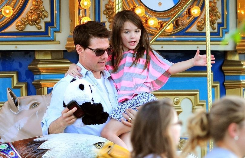 Suri Cruise ma już 15 lat. Podobna do sławnego taty?