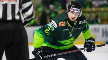 Piękne trafienie Polaka. Jego gol rozpoczął pościg w derbach