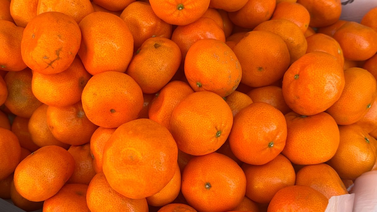 Mandarynki oprócz sporej dawki witaminy C zawierają też witaminę A, potas, błonnik i naturalne przeciwutleniacze.