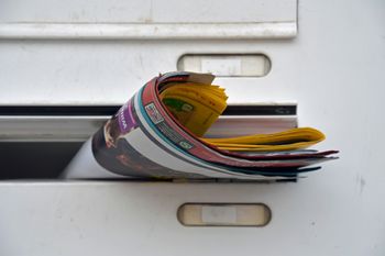 Roznoszenie ulotek to zajęcie dla każdego. Ile można dorobić?