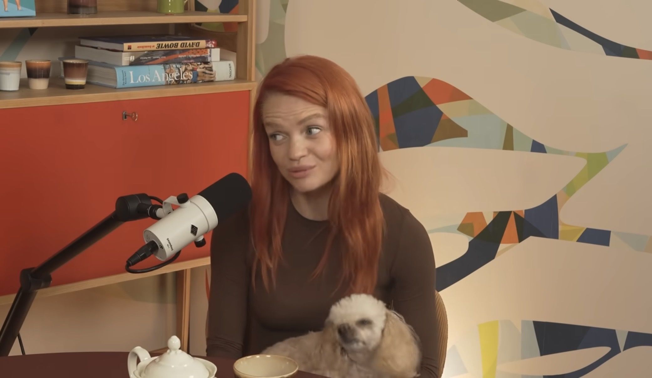 Margaret podczas rozmowy 