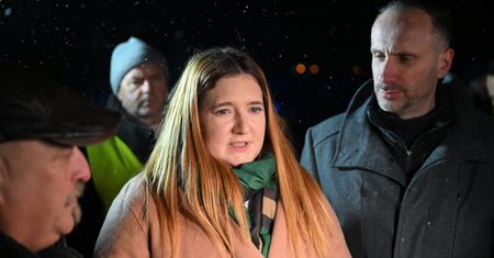 Minister rolnictwa przybyła do protestujących rolników. "Trzeba kontynuować dialog"