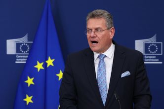 Komisarz UE apeluje o dialog handlowy z USA. "Uniknijmy równi pochyłej"