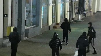 Alkohol, graffiti i zniszczona ławka. Nieletni zatrzymani