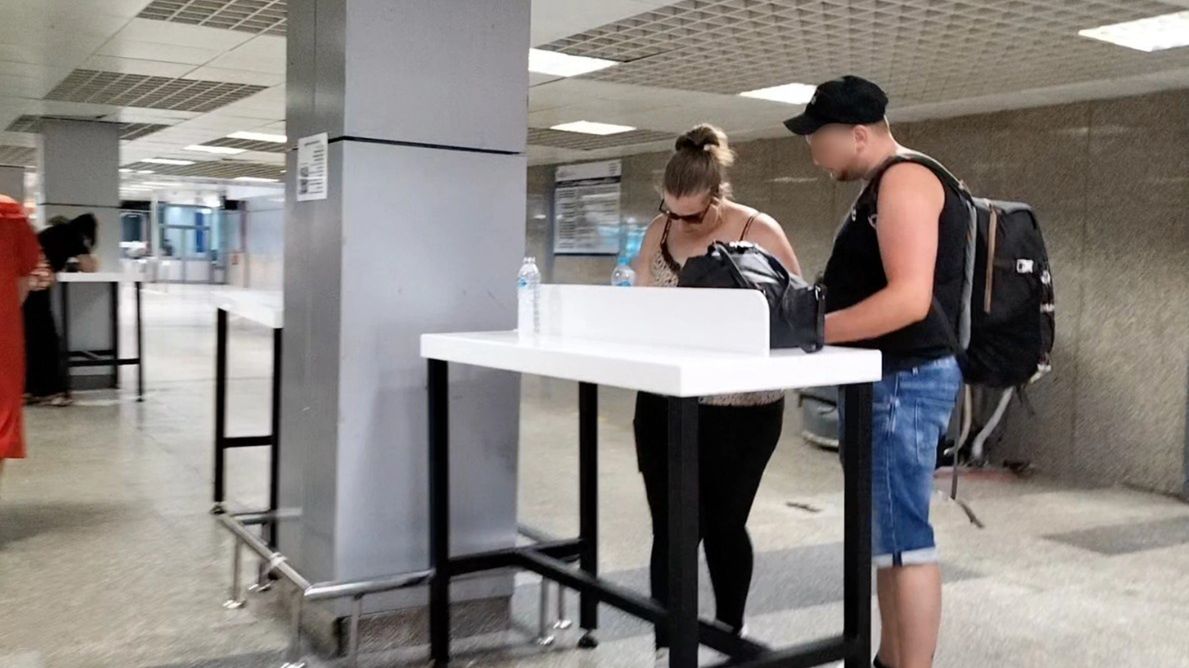 Turyści, wjeżdżając do Egiptu, nadal muszą wypełniać papierowe 