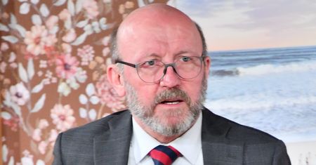 Artur Barciś ostro o polskiej polityce. "Nie śmieszy mnie to, co robi szczególnie PRAWA STRONA"