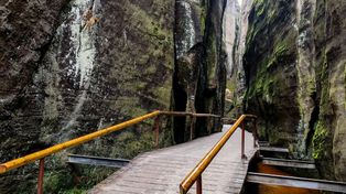 Adršpach, Skalne Miasto przy granicy z Polską zachwyca poza sezonem