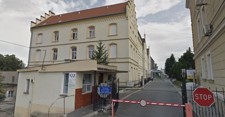 Koronawirus. Szpital wbrew zaleceniom Ministerstwa Zdrowia. Planowane zabiegi będą się odbywać