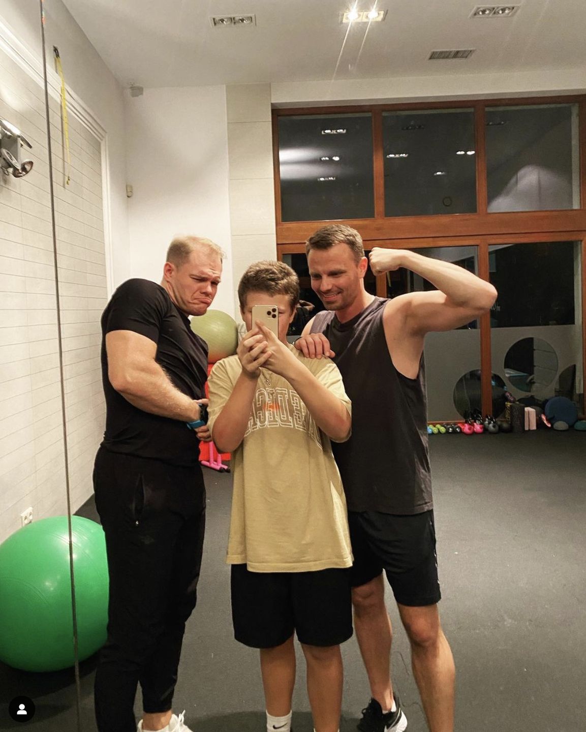 Marcin Hakiel z synem Adamem