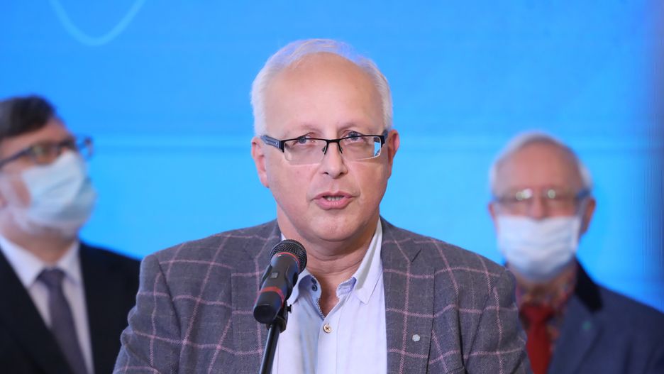 Dymisje w Radzie Medycznej. Prof. Flisiak zdradza powody rezygnacji