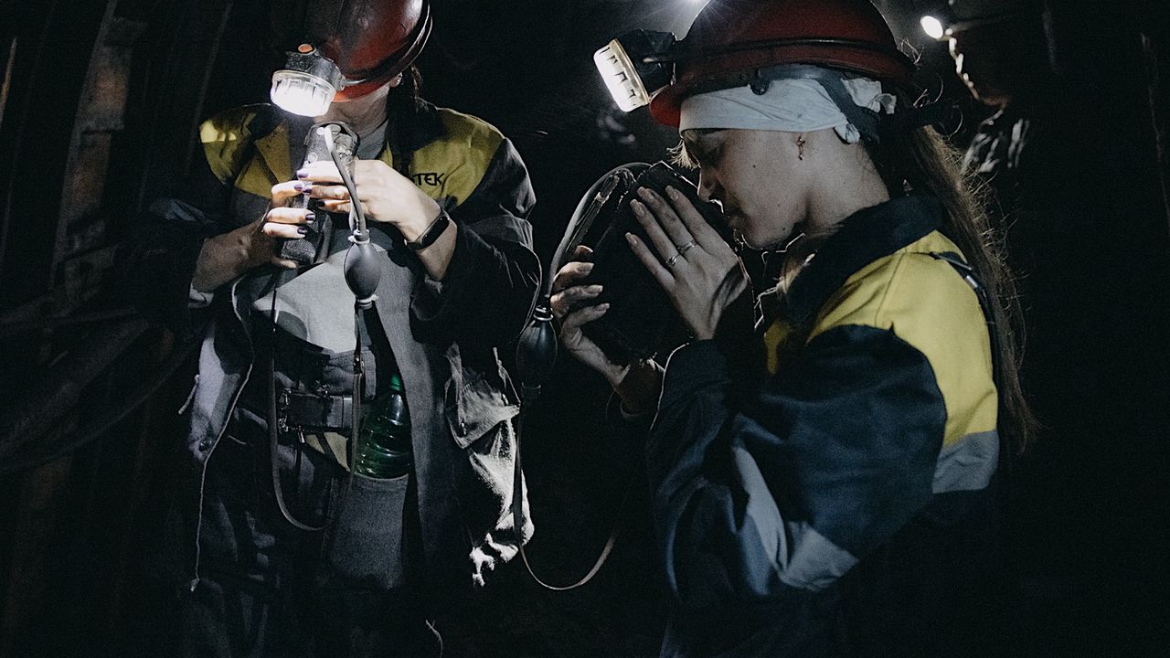 Women do not perform heavy physical work underground, but without them coal extraction in Ukraine would not be possible.