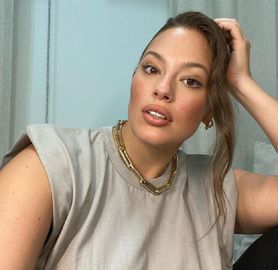 Supermodelka Ashley Graham mówi o nietrzymaniu moczu po ciąży