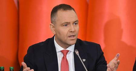 Usiądzie do stołu z Putinem? Jest odpowiedź Nawrockiego