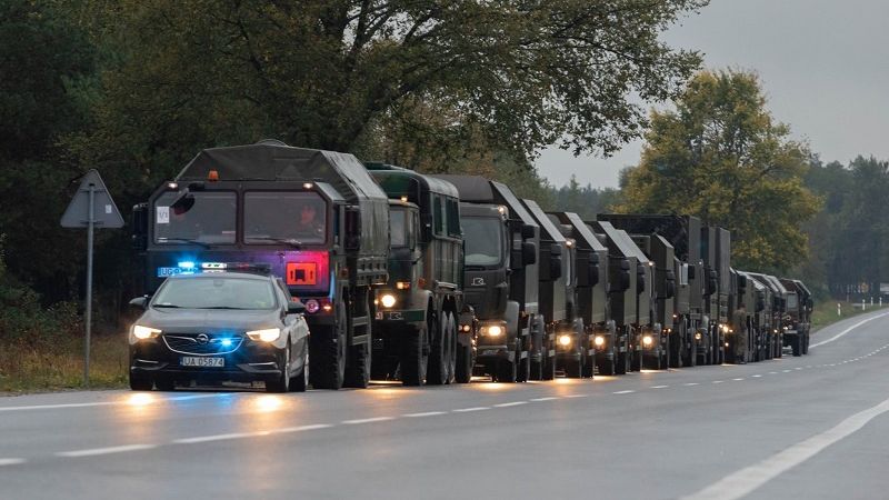 Wzmożony ruch pojazdów wojskowych na drogach | fot. 18 Dywizja Zmechanizowana